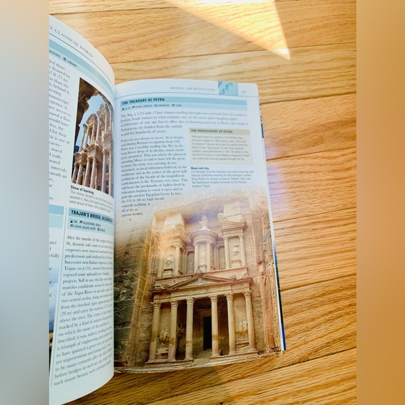 Architecture Visual Reference Guide Book - Picture 5 of 5